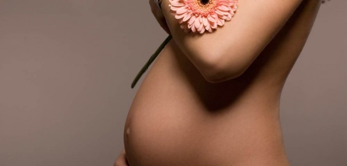 pregnant-woman-with-flower