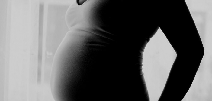 Pregnant-Woman-Torso