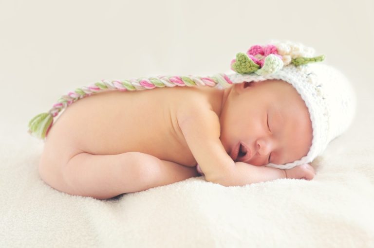 Neobični običaji nakon rođenja bebe