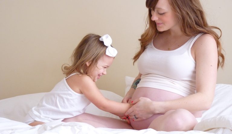 Stiže prinova: 10 savjeta kako da pripremite dijete na dolazak druge bebe