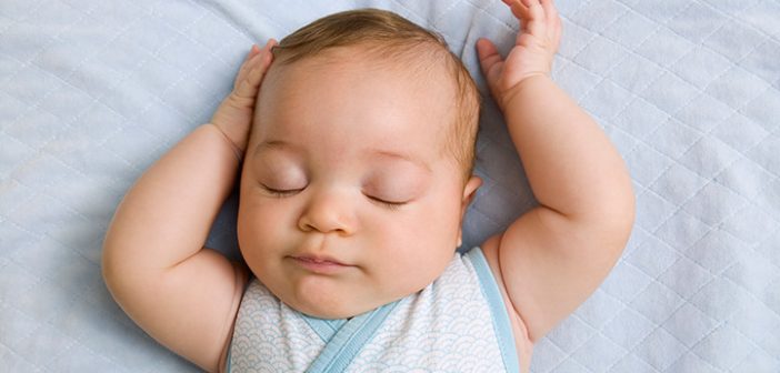 Zašto se beba stalno budi